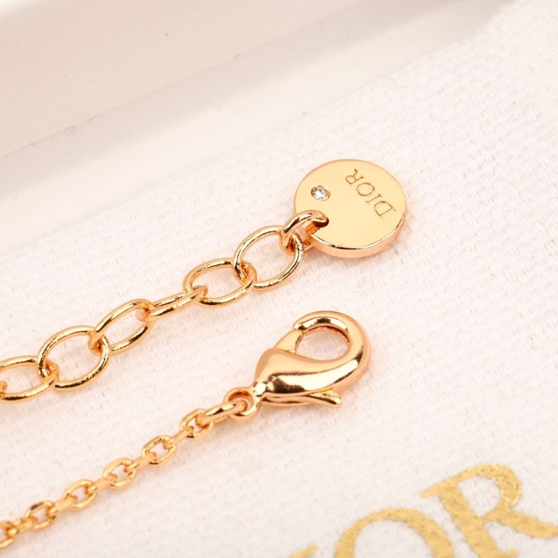 chr1st1an D10r bracelets